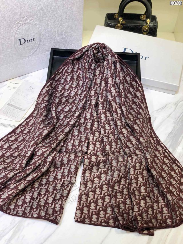 Dior圍巾 最新專櫃主打款 絲羊絨方巾 迪奧女羊絨圍巾  llwj6582